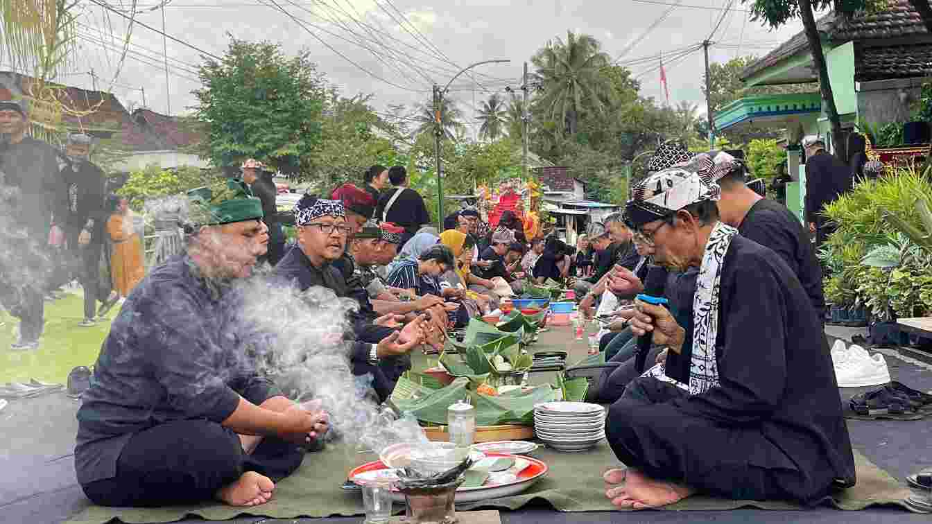 Barong Ider Bumi Jadi Atraksi yang Dinikmati Wisatawan saat Lebaran di Banyuwangi