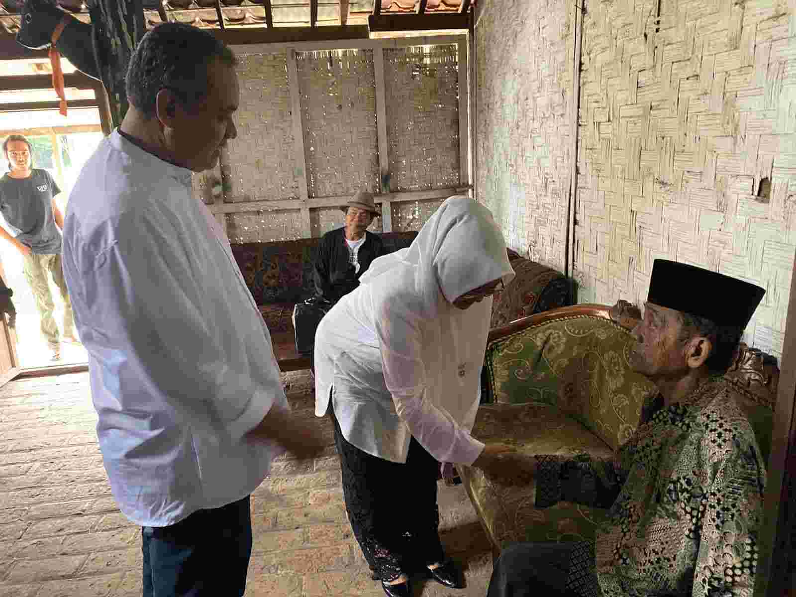 Mengulik Peran Senari: Pelestari Tradisi Lontar Yusup di Banyuwangi