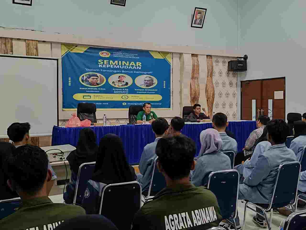 Tingkatkan Skill Pemuda, Karang Taruna Muncar Adakan Seminar Bahas Bonus Demografi