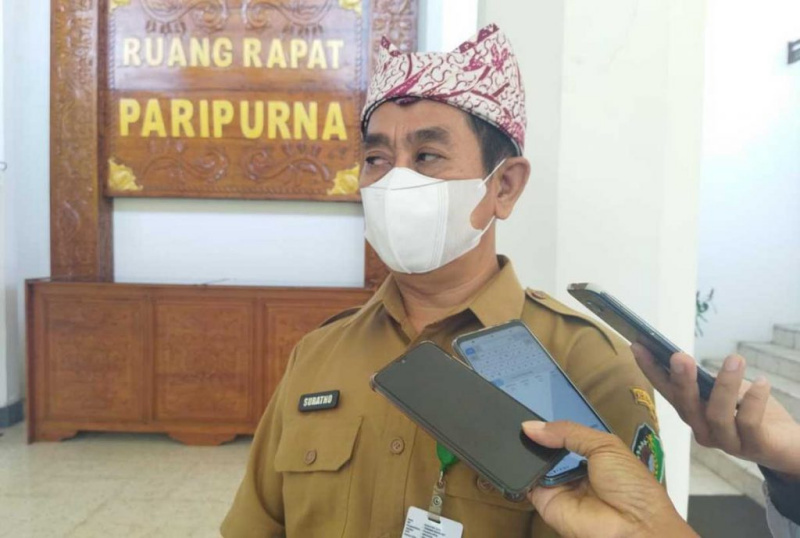 Hambatan Bagi Kondusifitas Belajar, Dispendik Larang Sekolah Jual Mahal Seragam