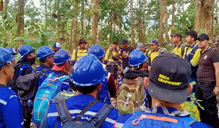 Survey Geologi di Gunung Salakan, PT BSI Kembali Rekrut 30 Tenaga Kerja Lokal