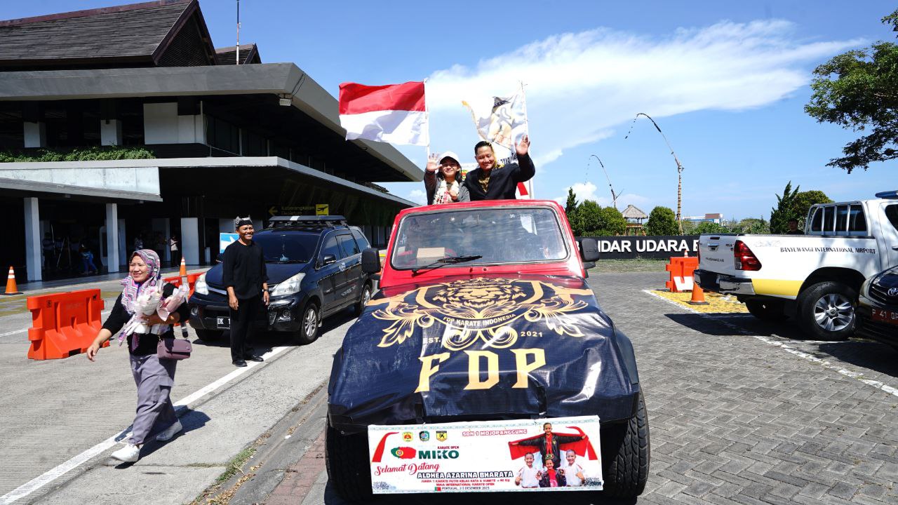 Dispendik Banyuwangi Berikan Penghargaan Spesial untuk Juara Dunia Karate, Aldhea Azarina Bharata