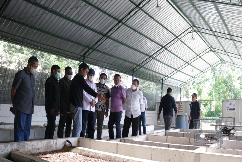 PT BSI dan Komunitas PEGA Sukses Kelola Sampah Organik 