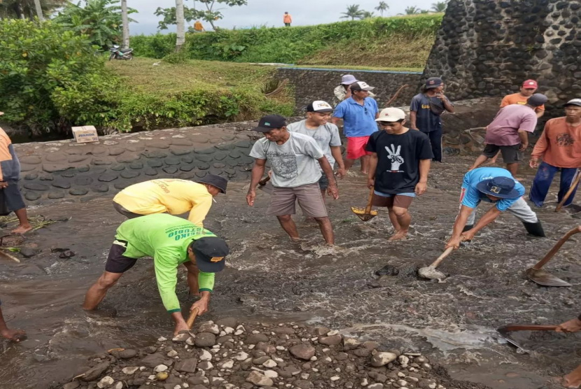 Petani Banyuwangi Manfaatkan Kegiatan Rutin Gelontor Walet DPU Pengairan