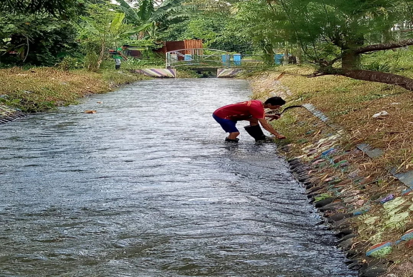 Korsda DPU Pengairan Banyuwangi Siaga 24 Jam Jaga Saluran Irigasi