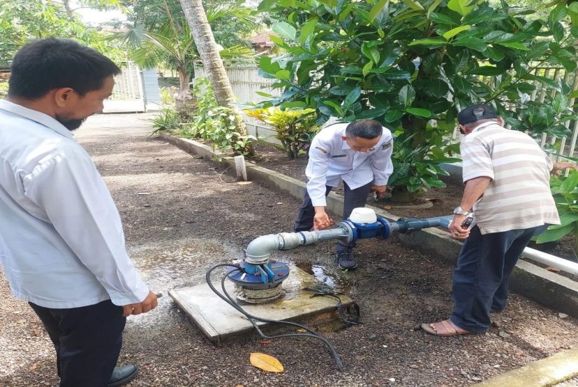 DPU Pengairan Banyuwangi Berkolaborasi dengan Hippam Tirta Mandiri Bangun Sumur Bor untuk Akses Air 