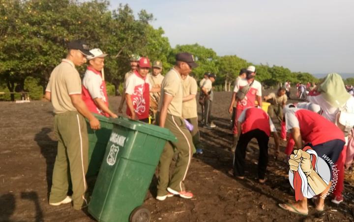 Menjaga Kebersihan Lingkungan Pantai: Inisiatif HAKL Banyuwangi dalam Peringatan HKN